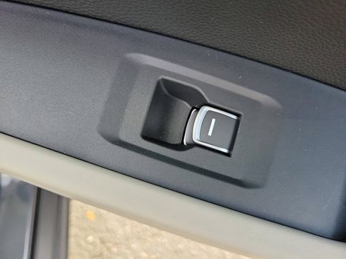 Certified 2023 Honda Accord EX image 12