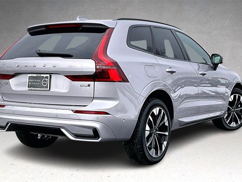 Used 2026 Volvo XC60 B5 Plus w/ Climate Package image 6
