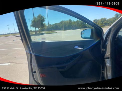 Used 2016 Ford Focus SE image 9