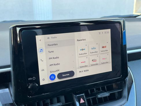 Used 2025 Toyota Corolla LE image 18