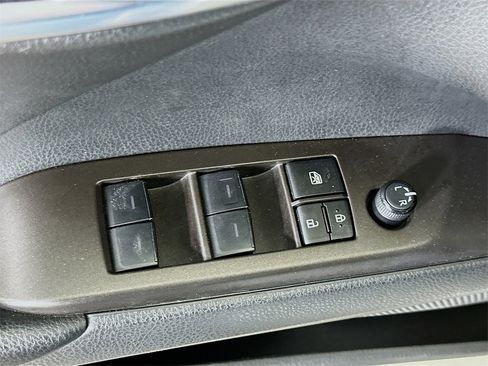 Used 2024 Toyota Camry SE image 20