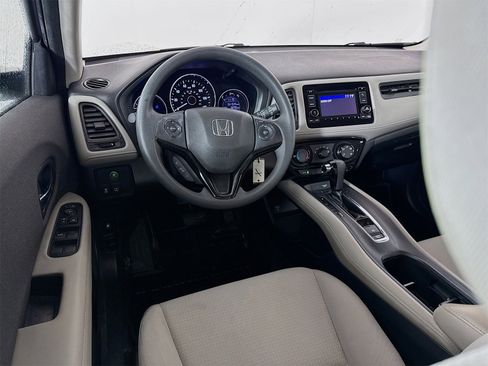 Used 2020 Honda HR-V LX image 18