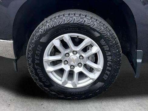 Certified 2022 Chevrolet Silverado 1500 LT image 12