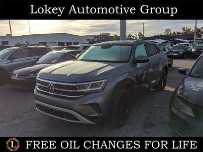 Certified 2022 Volkswagen Atlas Cross Sport SE w/ Black Wheel Package