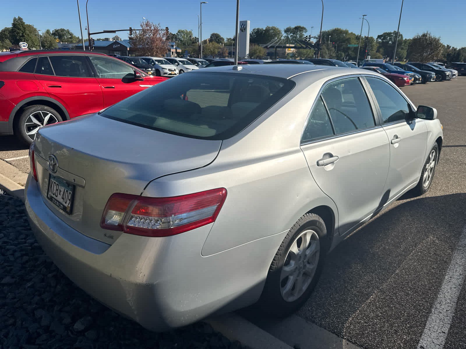 Used 2011 Toyota Camry LE w/ LE Extra-Value Pkg FWD image 3