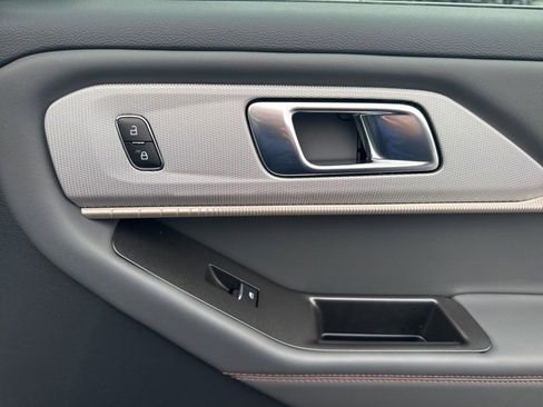 New 2026 Ford Explorer Active w/ Active Comfort Package image 16
