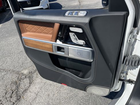 Used 2023 Mercedes-Benz G 550 image 13