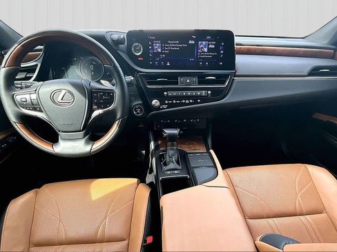 Used 2022 Lexus ES 300h w/ Accessory Package 2 image 6