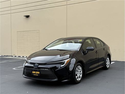 Used 2023 Toyota Corolla LE FWD image 26