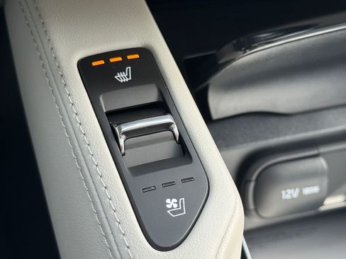 New 2025 Kia Telluride EX w/ EX Captain's Chair Package image 17