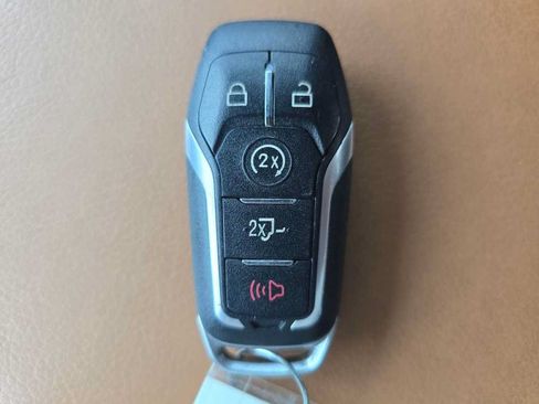 Used 2017 Ford F150 Limited AWD/4WD image 22