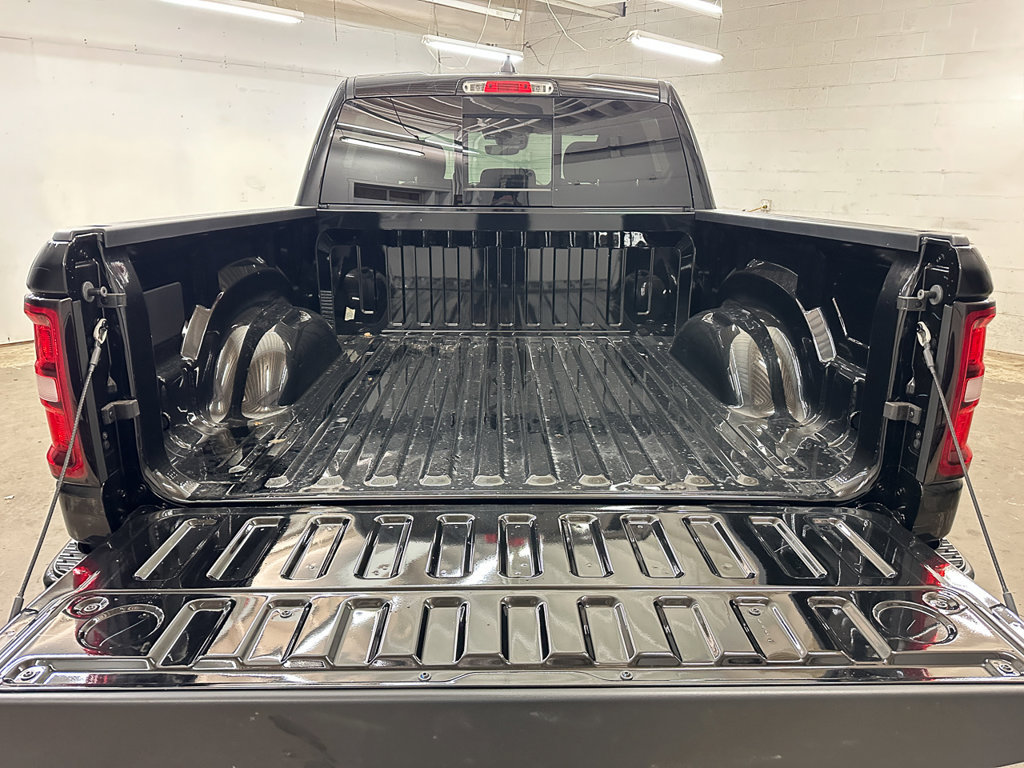 New 2026 RAM 1500 Big Horn AWD/4WD image 13