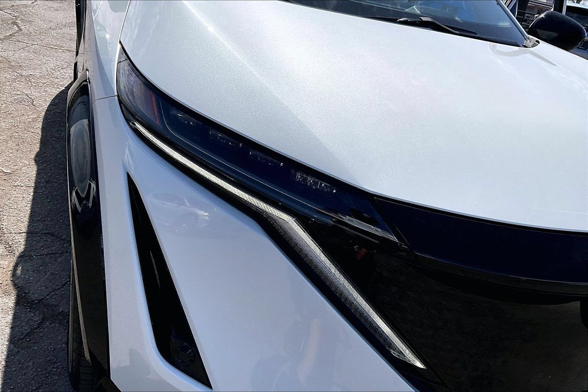 Used 2025 Nissan Ariya FWD image 4