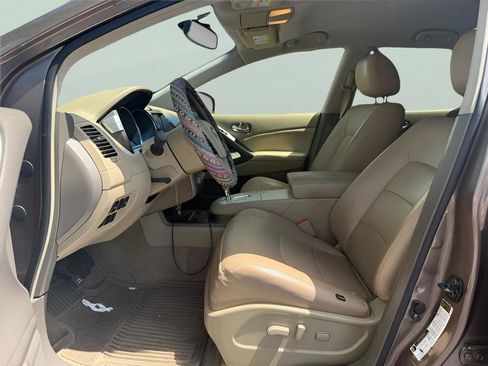 Used 2014 Nissan Murano SV w/ Value Package image 9