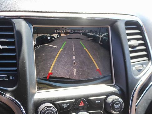 Used 2014 Jeep Grand Cherokee Limited RWD image 33