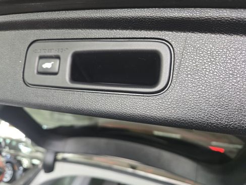 Used 2018 Honda Odyssey EX-L image 38