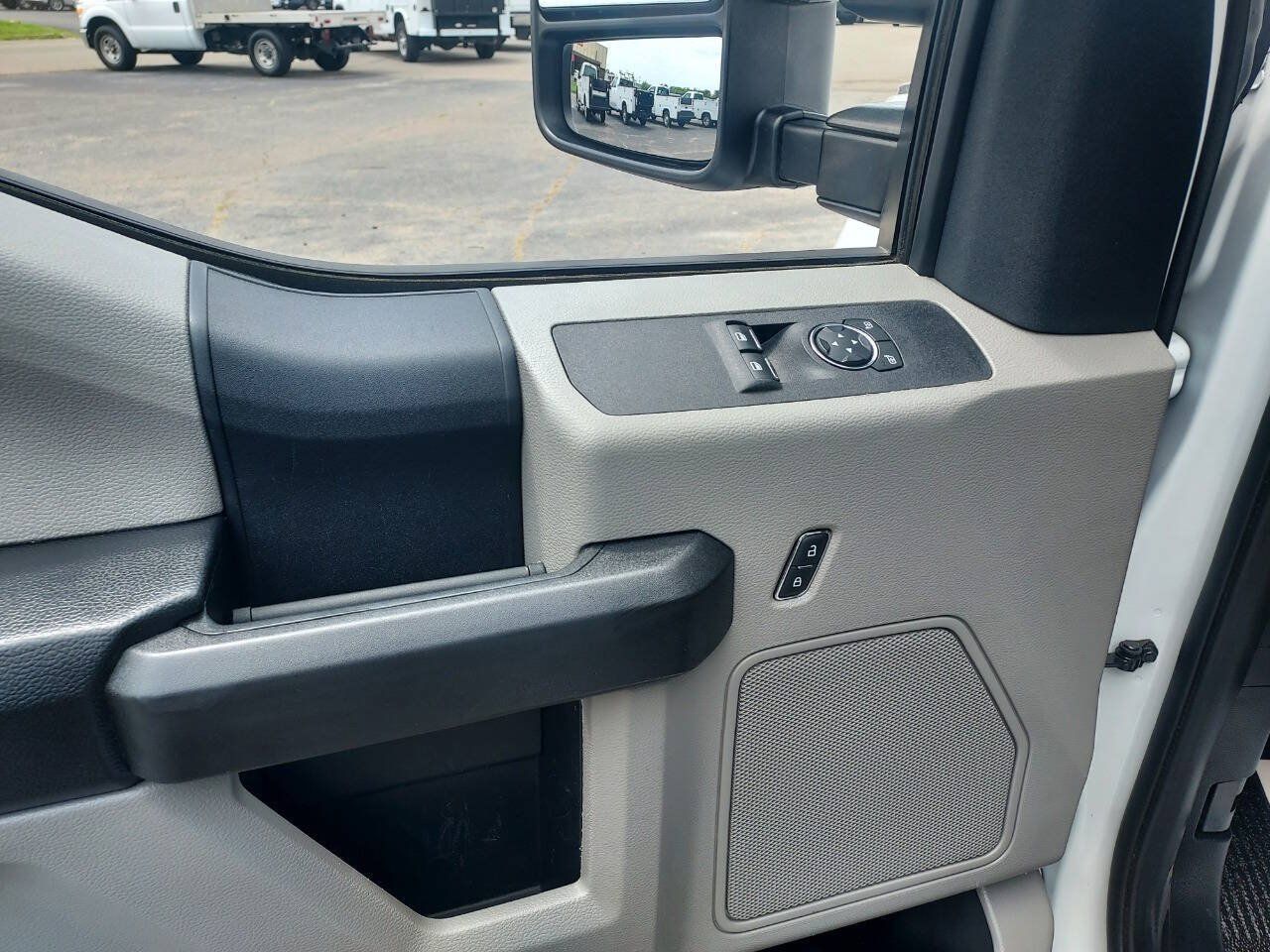 Used 2019 Ford F250 XL w/ Power Equipment Group RWD image 11