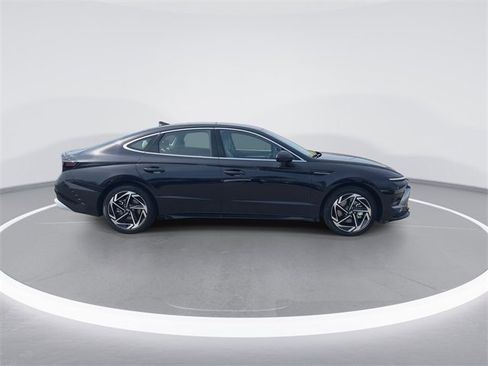New 2026 Hyundai Sonata SEL image 9