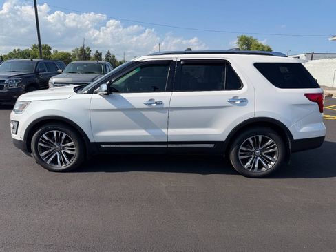 Used 2016 Ford Explorer Platinum AWD/4WD image 2