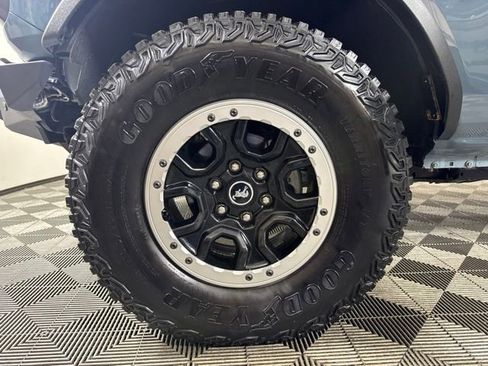 Certified 2022 Ford Bronco Badlands w/ Sasquatch Package AWD/4WD image 10