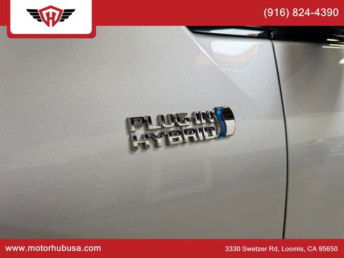 Used 2017 Toyota Prius Prime Advanced w/ Carpet Mat Package FWD image 17