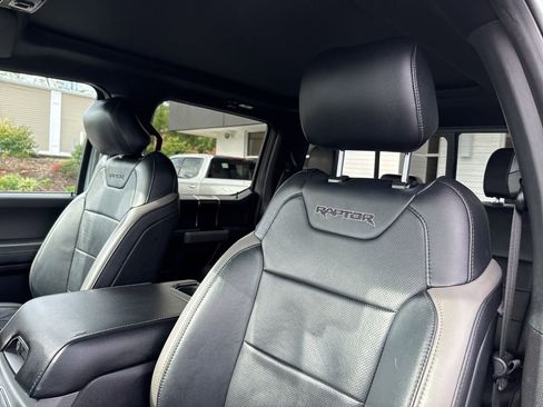 Used 2017 Ford F150 Raptor w/ Equipment Group 802A Luxury image 19