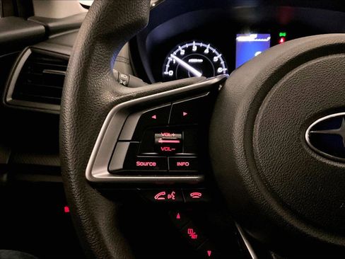 Used 2022 Subaru Impreza 2.0i Premium image 17