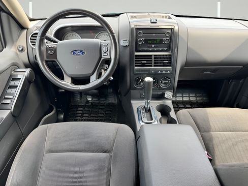 Used 2010 Ford Explorer Sport Trac XLT AWD/4WD image 5