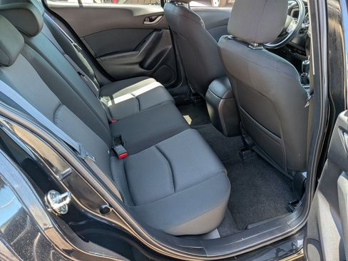Used 2016 MAZDA MAZDA3 i Sport FWD image 34