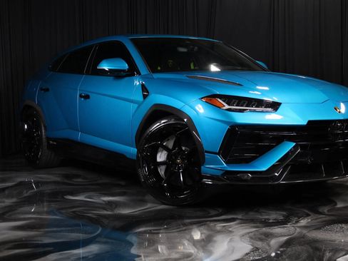 Used 2023 Lamborghini Urus Performante AWD/4WD image 9