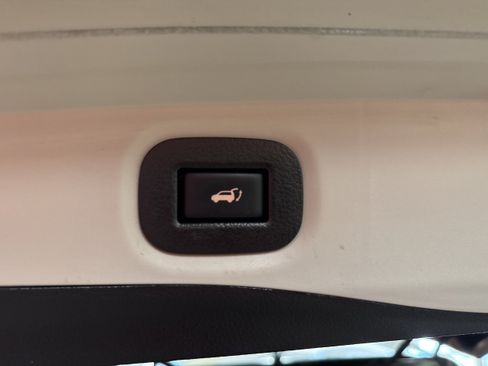 Used 2019 Nissan Rogue SV w/ Premium Package AWD/4WD image 25