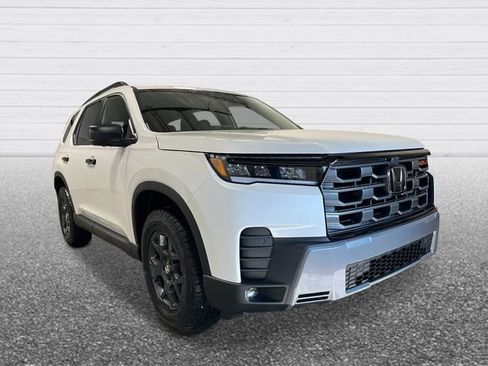 New 2026 Honda Pilot TrailSport image 9