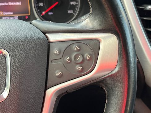 Used 2023 GMC Acadia SLT AWD/4WD image 31