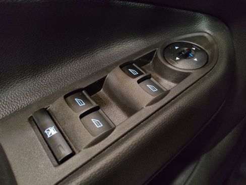 Used 2018 Ford Escape SE w/ Ford Safe & Smart Package image 27