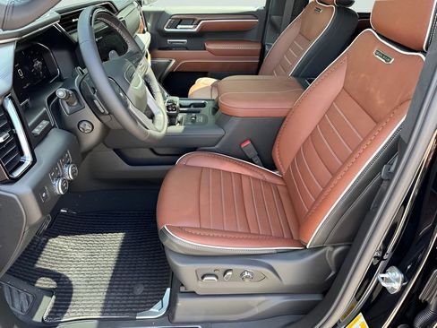 New 2026 GMC Sierra 1500 Denali Ultimate AWD/4WD image 8