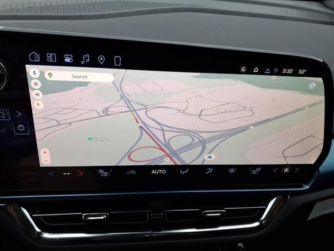 New 2026 Chevrolet Equinox EV LT image 19