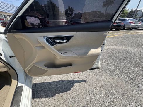 Used 2013 Nissan Altima 2.5 SV w/ 2.5SV Convenience Pkg image 62