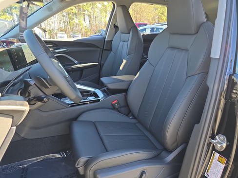 New 2025 Audi Q5 Prestige image 15