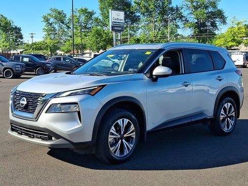 Certified 2023 Nissan Rogue SV w/ SV Premium B Package AWD/4WD image 3