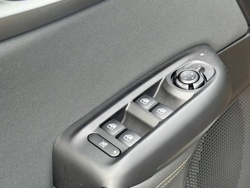 New 2025 Alfa Romeo Tonale w/ Premium Package image 9