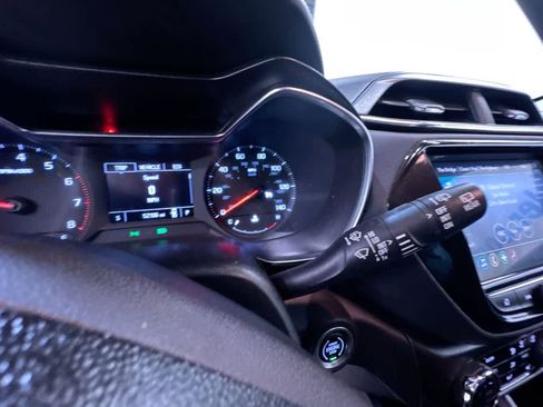 Used 2021 Chevrolet TrailBlazer LT w/ Convenience Package image 19