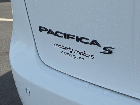 New 2026 Chrysler Pacifica Limited w/ S Appearance Package image 72