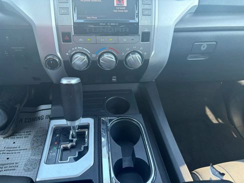 Used 2018 Toyota Tundra SR5 w/ SR5 Upgrade Package AWD/4WD image 16