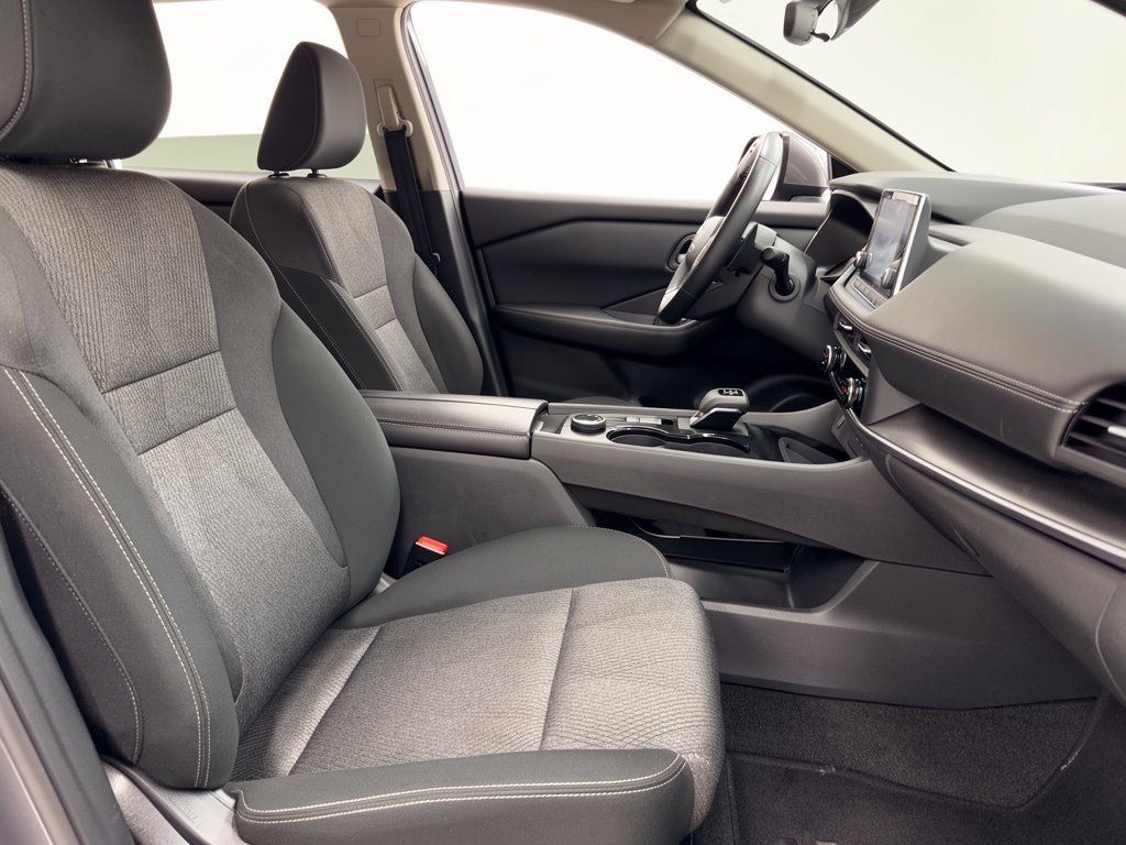 Used 2025 Nissan Rogue SV AWD/4WD image 30