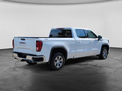 Used 2023 GMC Sierra 1500 SLE w/ X31 Off-Road Package AWD/4WD image 7