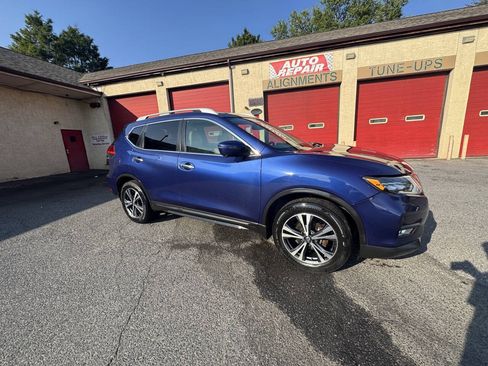 Used 2017 Nissan Rogue SL w/ SL Premium Package AWD/4WD image 11