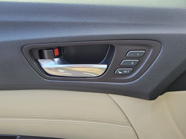Used 2015 Acura TLX V6 FWD image 26