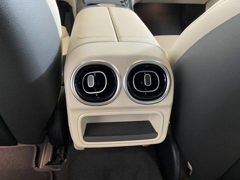 Certified 2025 Mercedes-Benz C 300 4MATIC Sedan image 22