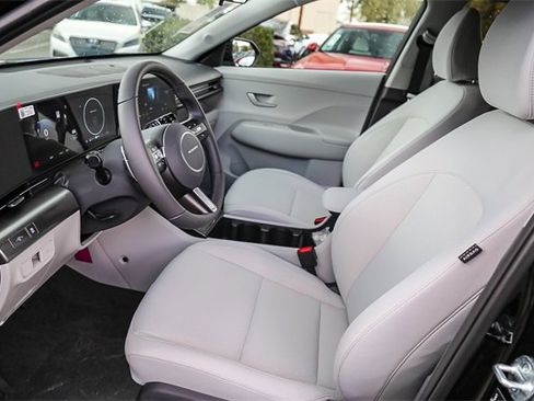 New 2025 Hyundai Kona SEL image 18