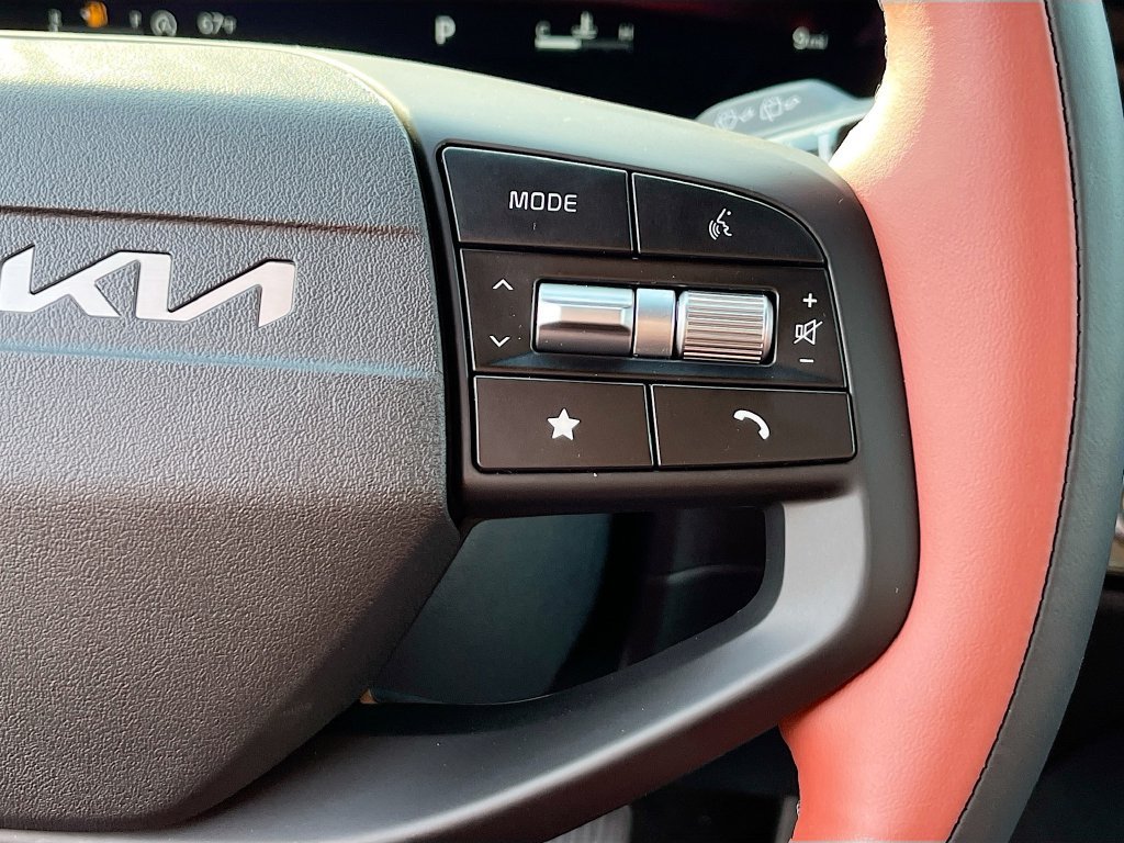 New 2026 Kia Sportage SX FWD image 19